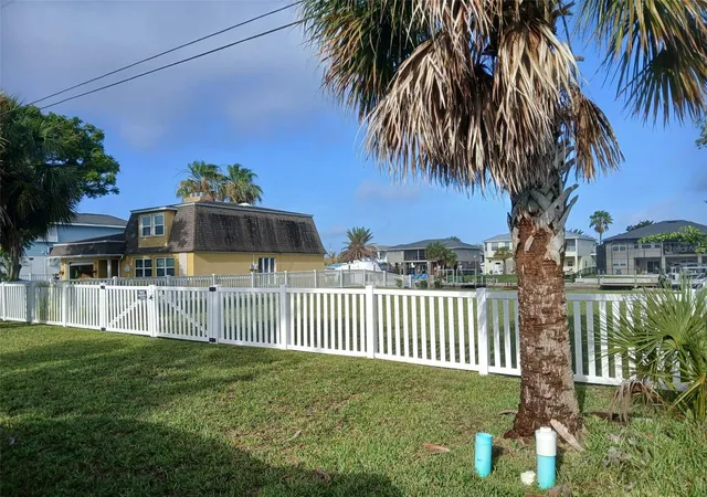 Homes for sale in Hernando Beach, FL | 4489 Burmuda Dr, Hernando Beach, FL 34607 | MLS# W7886184