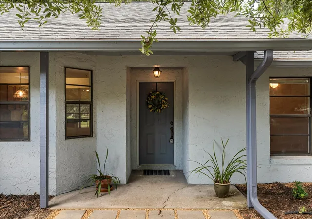 Photo 2 of Single family home for sale at 16104 Sandhill Rd, Winter Garden, FL 34787 | MLS# O6411589 | Listing updated on 2026-07-31