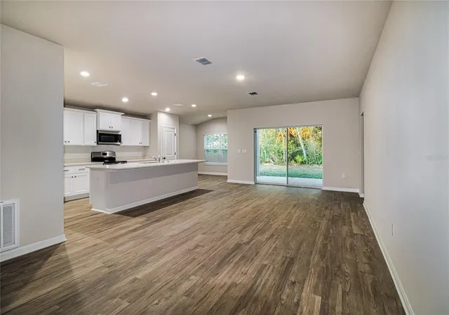 4th image of 63 Redwood Rd, Ocala, FL 34472 | MLS# OM725556
