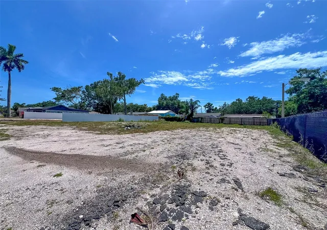 Photo 4 of Land for sale at 35th Street W, Bradenton, FL 34205 | MLS# A4695123 | Listing updated on 2026-08-31