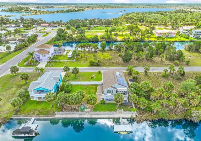 Homes for sale in Hernando Beach, FL | 3305 Rose Arbor Dr, Hernando Beach, FL 34607 | MLS# W7886191