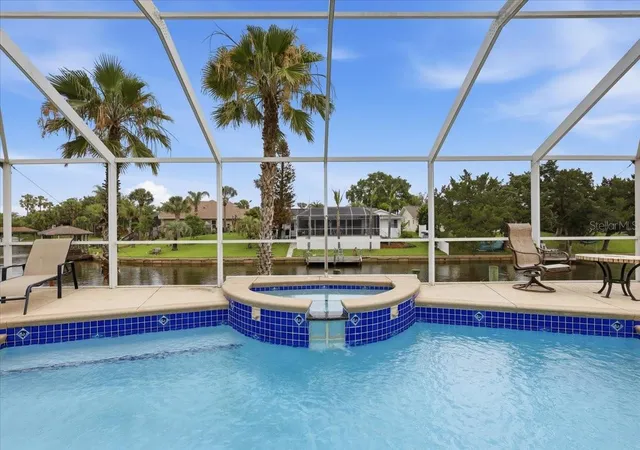 Homes for sale in Palm Coast, FL | 36 Cloverdale Ct N, Palm Coast, FL 32137 | MLS# FC318874