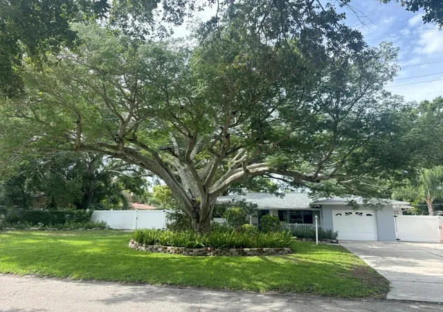 Photo 2 of Sale Pending at 13824 83rd Place, Seminole, FL 33776 | MLS# TB8513183 | Listing updated on 2026-10-07