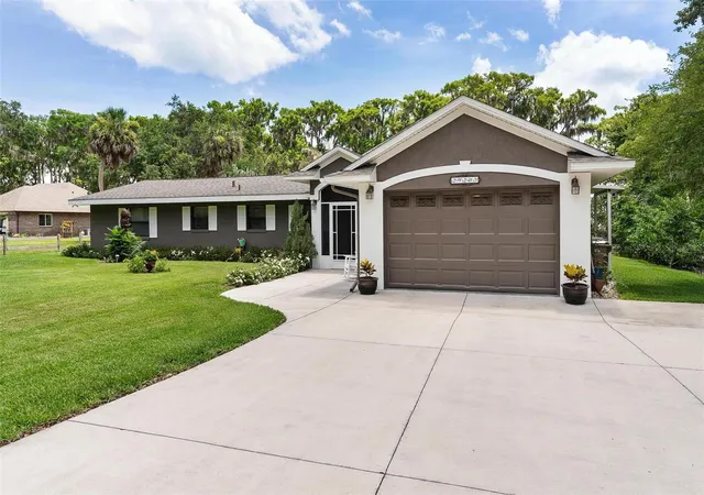 2nd image of 29205 S Corley Island Rd, Leesburg, FL 34748 | MLS# G5112978