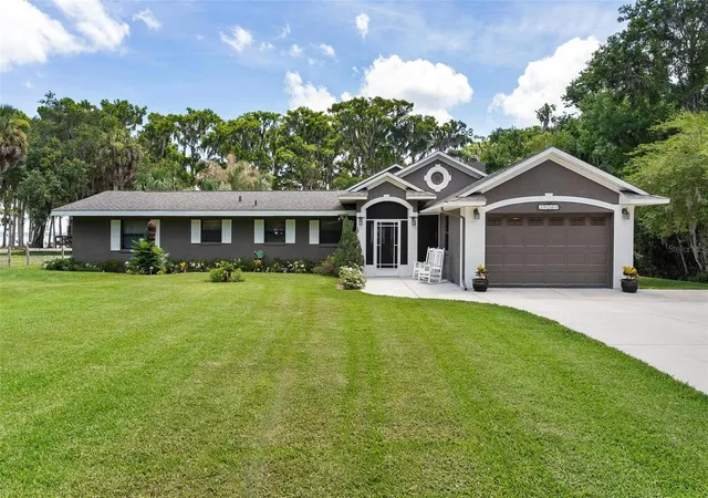 Photo 4 of Single family home for sale at 29205 S Corley Is Rd, Leesburg, FL 34748 | MLS# G5112978 | Listing updated on 2026-06-02