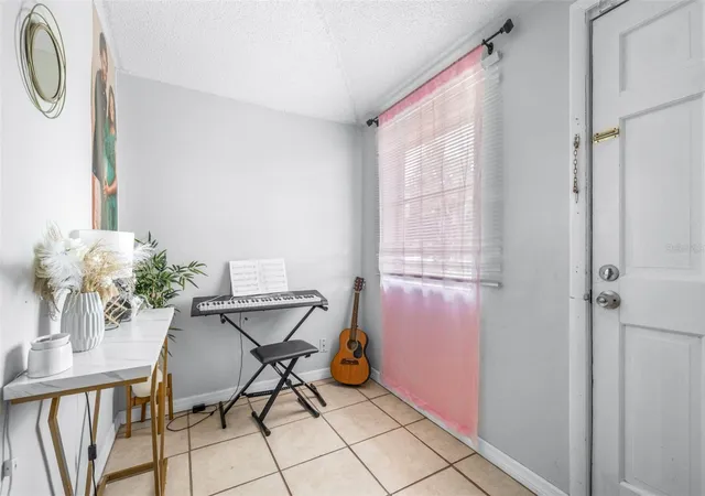 Photo 4 of Single family home for sale at 506 Whitehurst St, Lakeland, FL 33805 | MLS# L4962268 | Listing updated on 2026-07-01