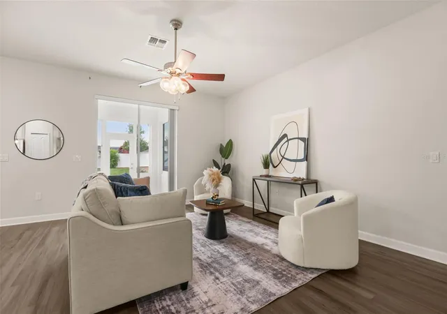5th image of 34004 Alameda Dr, Sorrento, FL 32776 | MLS# O6411625