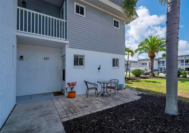3rd image of 22375 Edgewater Dr, PORT CHARLOTTE, FL 33980