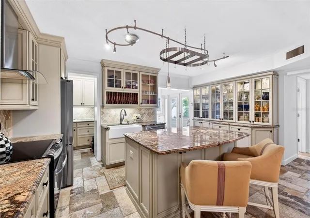 Condo for sale at 1065 Eden Isle Blvd NE #2, Saint Petersburg, FL 33704 | MLS# TB8513228