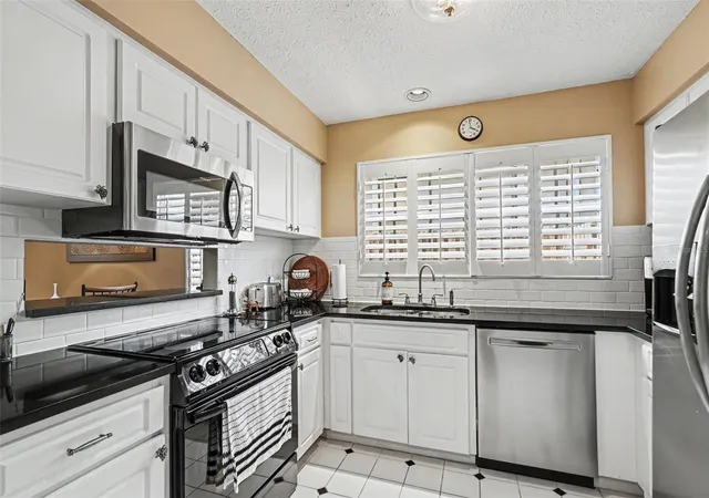 2nd image of 3053 S Concordia Ave #A, Tampa, FL 33629 | MLS# TB8513244