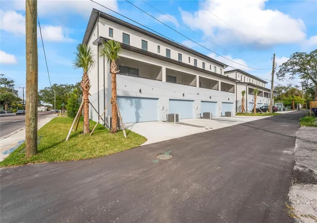 7th image of 532 W Plaza Pl #3, Tampa, FL 33602 | MLS# TB8513257
