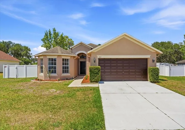 Homes for sale in Mulberry, FL | 4661 Hickory Stream Ln, Mulberry, FL 33860 | MLS# L4962274