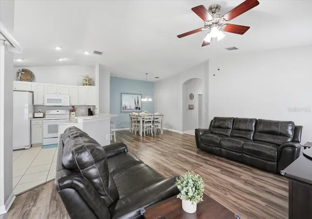 Homes for sale in Mulberry, FL | 4661 Hickory Stream Ln, Mulberry, FL 33860 | MLS# L4962274