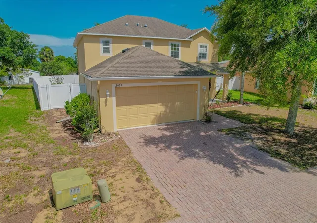 Photo 2 of Single family home for sale at 2019 Honeybell Ave, Haines City, FL 33844 | MLS# O6411676 | Listing updated on 2026-08-21