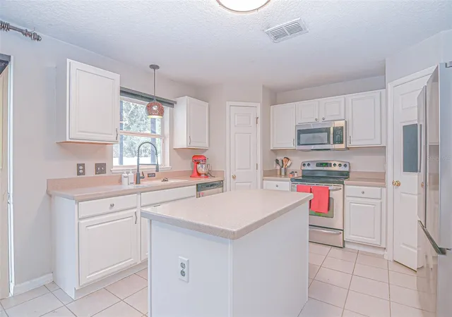 Photo 4 of Single family home for sale at 2019 Honeybell Ave, Haines City, FL 33844 | MLS# O6411676 | Listing updated on 2026-08-21