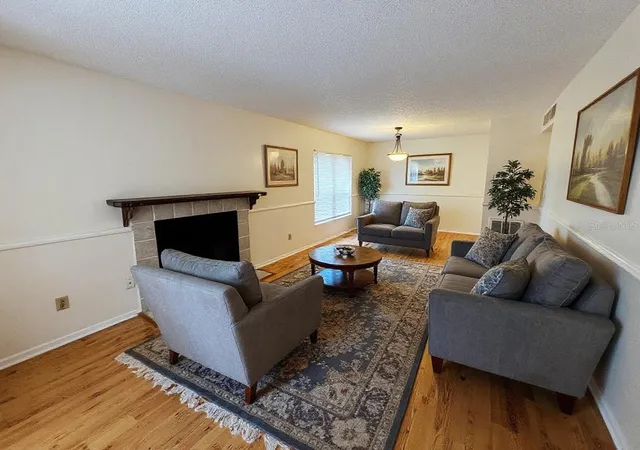 Listing Photo 5 - Condo for sale in building located at 4034 Dream Oak Pl, TAMPA, FL 33613 - Unit #104