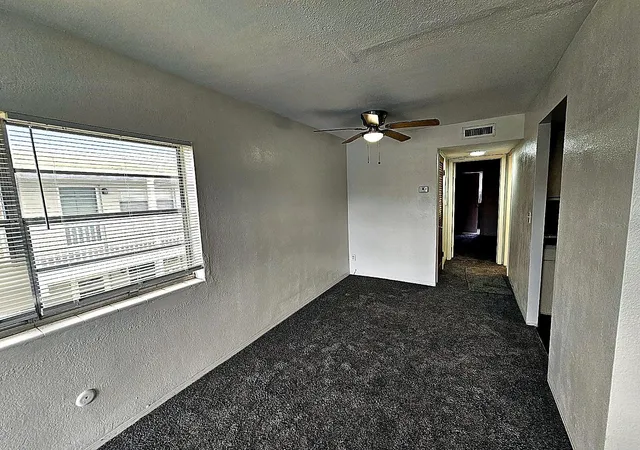 Listing Photo 4 - Condo for sale in building located at 5924 5th Ave N, ST PETERSBURG, FL 33710 - Unit #A7