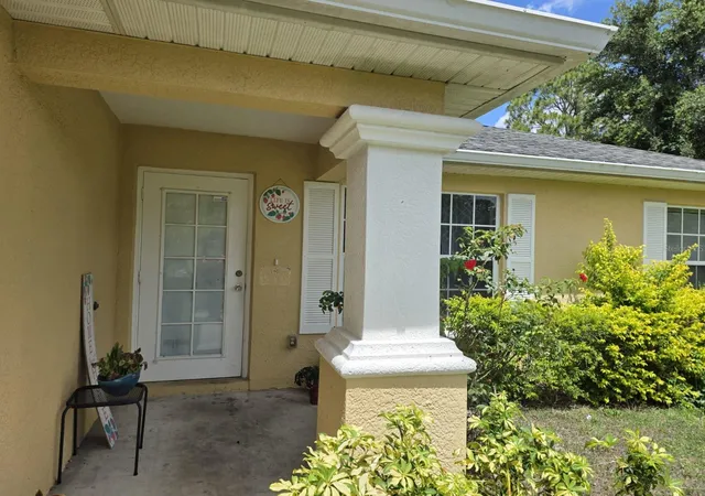 Photo 4 of Single family home for sale at 3529 Sunshine Blvd, Lehigh Acres, FL 33971 | MLS# C7526693 | Listing updated on 2026-10-01
