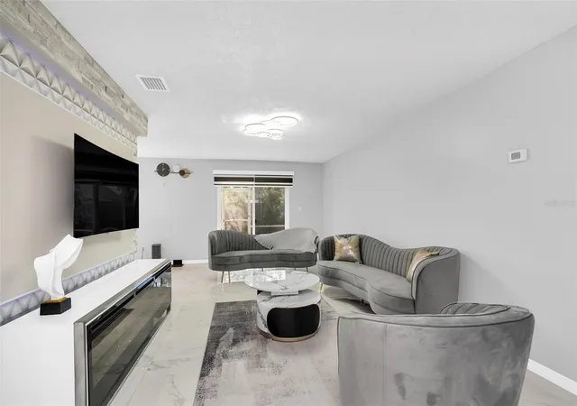Photo 3 of Single family home for sale at 5316 Jade St, Kissimmee, FL 34746 | MLS# O6411707 | Listing updated on 2026-08-27
