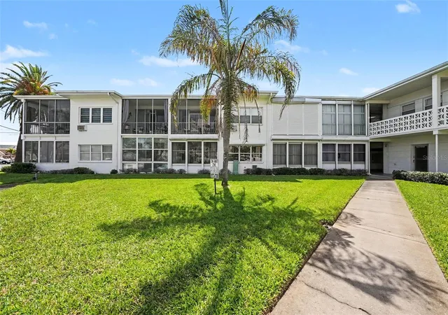 Homes for sale in St Pete Beach, FL | 7050 Sunset Wy #11, St Pete Beach, FL 33706 | MLS# TB8513318