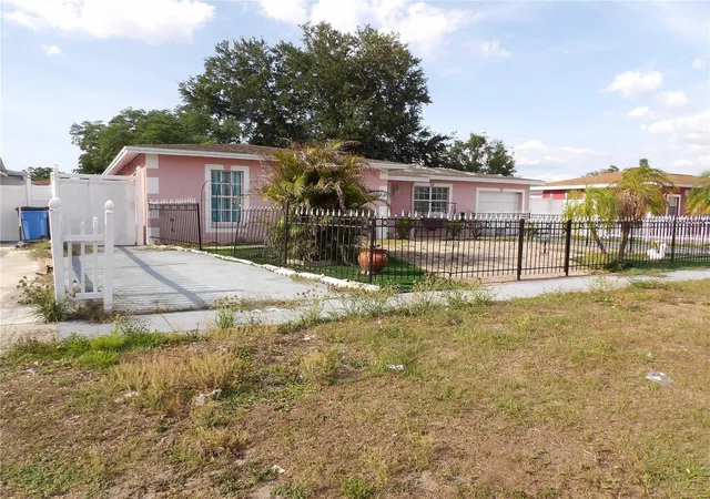 3rd image of 6521 W Hanna Ave, Tampa, FL 33634 | MLS# TB8513333