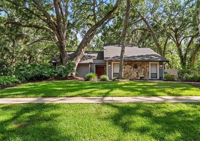 Homes for sale in Lutz, FL | 2503 High Oaks Ln, Lutz, FL 33559 | MLS# TB8513345