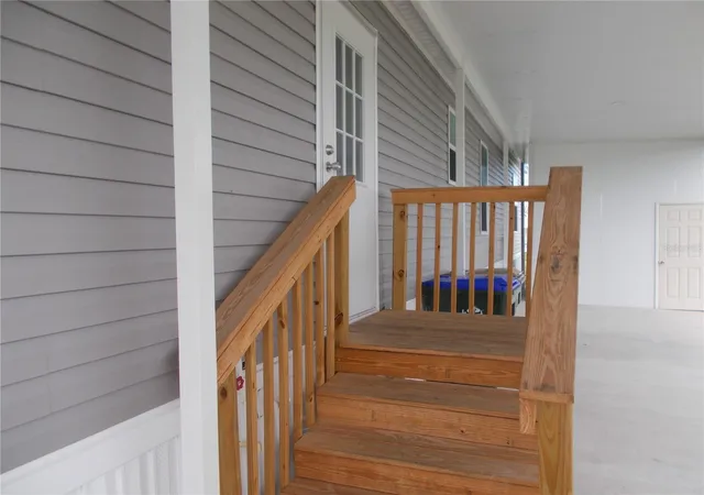3rd image of 6803 Amoko Ct, North Port, FL 34287 | MLS# C7526696