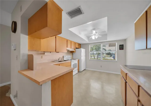 5th image of 836 Sw Trafalgar Pkwy, Cape Coral, FL 33991 | MLS# TB8513364