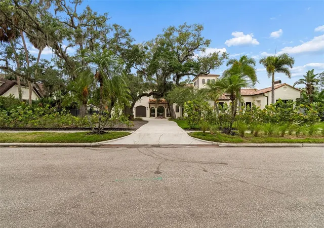 Photo 2 of Single family home for sale at 2603 S Parkview St, Tampa, FL 33629 | MLS# TB8513368 | Listing updated on 2026-08-15