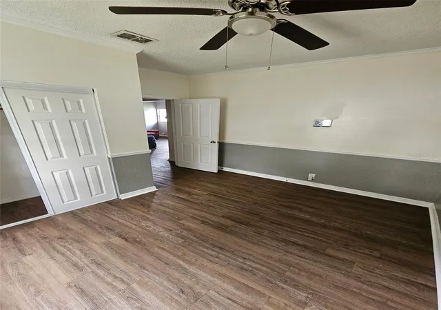 Photo 4 of Single family home for sale at 220 Dixie Hwy, Auburndale, FL 33823 | MLS# O6411759 | Listing updated on 2026-09-28