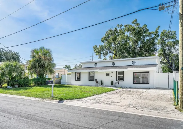 Photo 3 of Single family home for sale at 3906 Spence Ave, Tampa, FL 33614 | MLS# TB8513416 | Listing updated on 2026-09-30