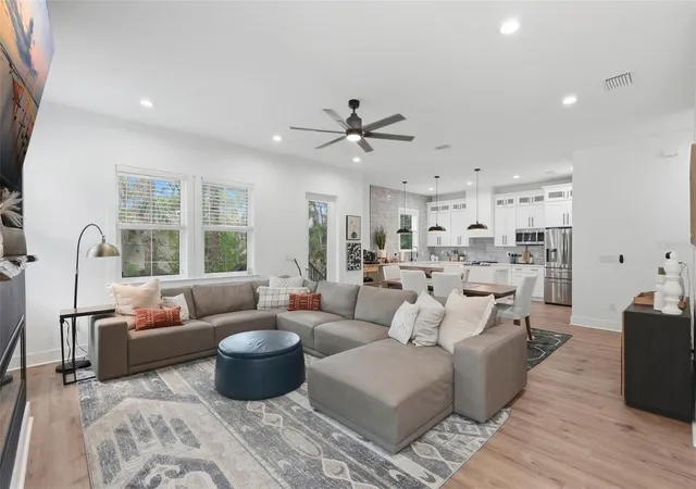 Photo 4 of Single family home for sale at 1727 Maryland Ave NE, Saint Petersburg, FL 33703 | MLS# TB8513425 | Listing updated on 2026-06-27