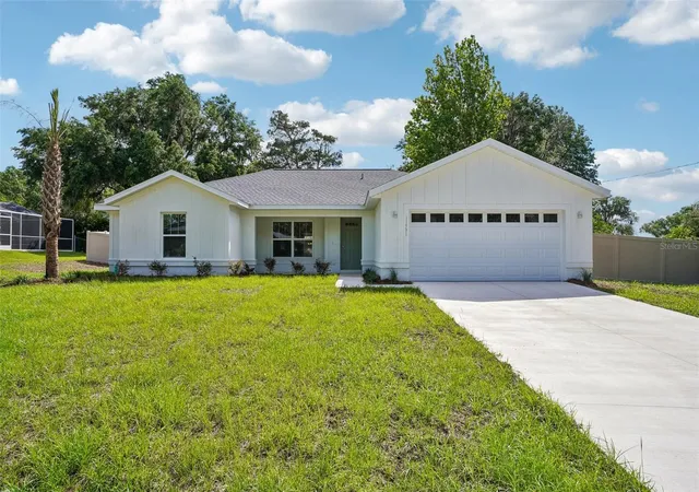 Photo 1 of Sale Pending at 11591 Mockingbird Dr, Dunnellon, FL 34432 | MLS# O6411776 | Listing updated on 2026-09-20