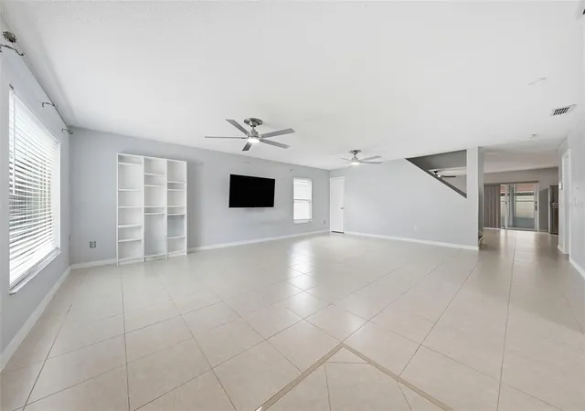 Photo 3 of Single family home for sale at 10048 Ian St, Orlando, FL 32825 | MLS# O6411783 | Listing updated on 2026-09-02