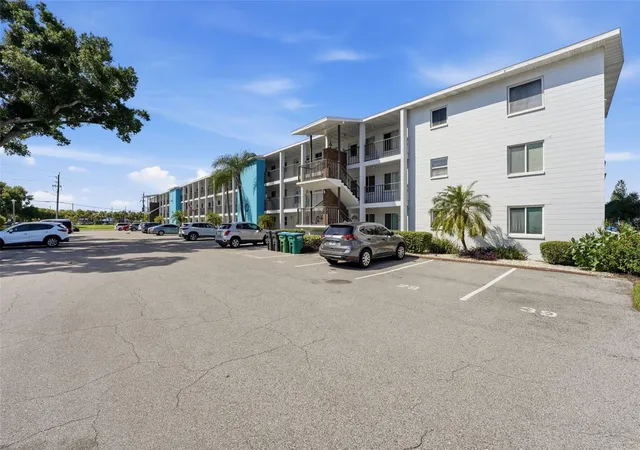 2nd image of 2545 Flamingo Blvd #L37, Bradenton, FL 34207 | MLS# A4695201