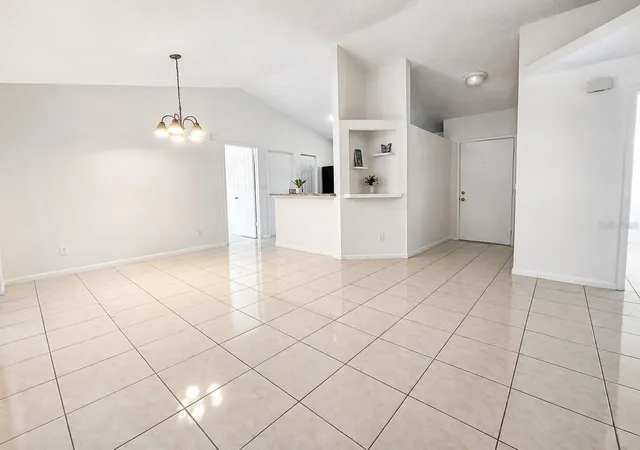 Photo 3 of Single family home for sale at 340 Chiquita Ct, Kissimmee, FL 34758 | MLS# O6411794 | Listing updated on 2026-08-31