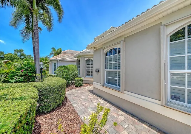 Homes for sale in Osprey, FL | 1367 Thornapple Dr, Osprey, FL 34229 | MLS# A4695210