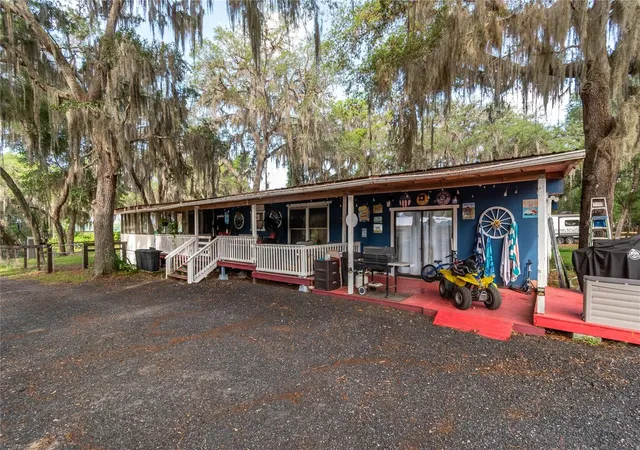 Homes for sale in Hawthorne, FL | 134 Faye St, Hawthorne, FL 32640 | MLS# GC540735