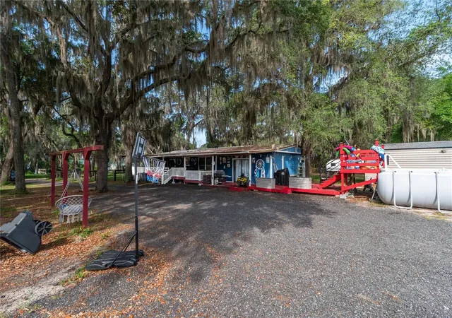 Homes for sale in Hawthorne, FL | 134 Faye St, Hawthorne, FL 32640 | MLS# GC540735