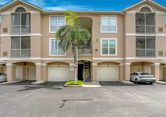 5th image of 5308 Bay Club Cir #5308, Tampa, FL 33607 | MLS# TB8513457