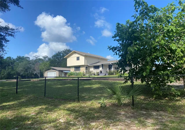 2nd image of 280 W Virginia Ave, Deland, FL 32720 | MLS# V4949345