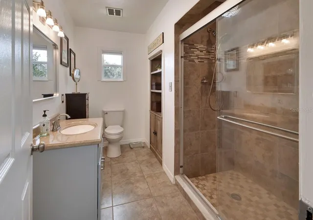 61st image of 280 W Virginia Ave, Deland, FL 32720 | MLS# V4949345