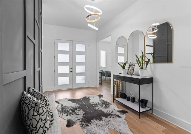 Photo 2 of Single family home for sale at 3306 W Van Buren Dr, Tampa, FL 33611 | MLS# TB8513459 | Listing updated on 2026-10-24