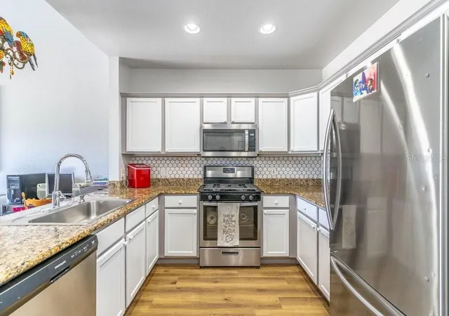 Listing Photo 5 - Condo for sale in building located at 1322 Seven Eagles Ct, Kissimmee, FL 34747 - Unit #302