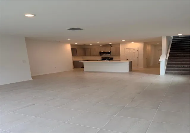 2nd image of 1170 Majesty Palm Cir, Daytona Beach, FL 32120 | MLS# O6411808