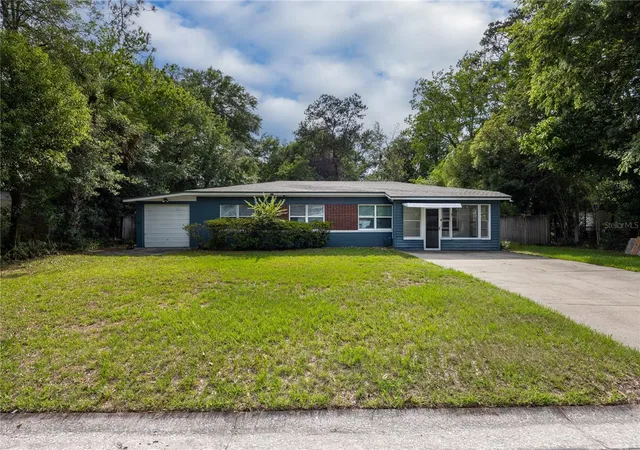 1st image of 1318 Ne 14th St, Gainesville, FL 32601 | MLS# GC540737