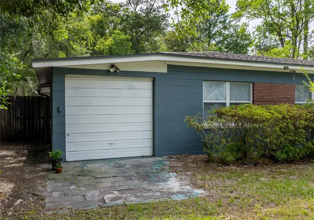 3rd image of 1318 Ne 14Th St, Gainesville, FL 32601 | MLS# GC540737