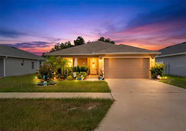 Photo 1 of Single family home for sale at 2014 Danes Ct, Lakeland, FL 33810 | MLS# TB8513490 | Listing updated on 2026-08-26
