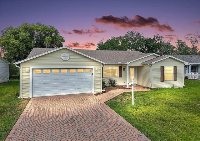 2nd image of 422 San Marino Dr, Lady Lake, FL 32159 | MLS# G5113011