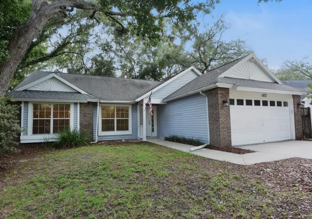 4th image of 1672 Countrywood St, Tarpon Springs, FL 34689 | MLS# W7886211
